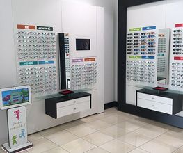 Opticien LAVAL Optical Center image 1