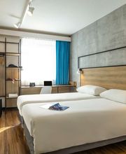 ibis Bordeaux Nord Carbon Blanc image 7