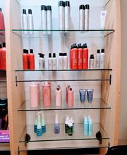 Fantastic Sams Cut & Color image 3