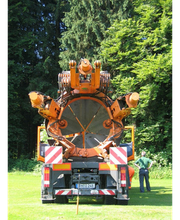 Opitz GmbH & Co. KG, Großbaumverpflanzung Bild 7