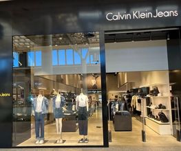 Calvin Klein Jeans immagine 1