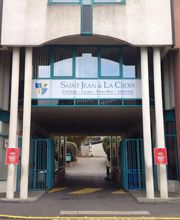 Collège Saint-Jean et la Croix image 1