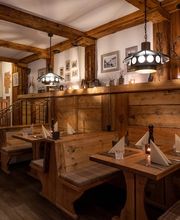 Restaurant Pine, Swiss food, Raclette, Fondue, Rösti