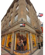 Tommy Hilfiger Bild 2