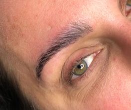 Brow Lifting - Skink Studio - Microblading - Studio für Permanent Make-up in Köln