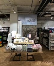 MANOR Hinwil Bild 11