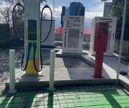 IPLANET Ricarica in sicurezza in modalità ultra fast per tutti i veicoli elettrici.