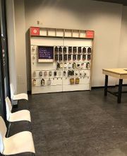 uBreakiFix - Phone and Computer Repair image 8