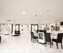 Opticien FEURS Optical Center image 2