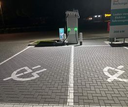 Shell Recharge Charging Station Bild 1