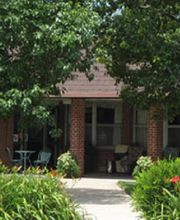 Hilltop Manor Rehabilitation & Skilled Nursing image 11