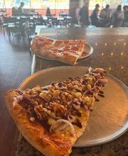 Russo's New York Pizzeria & Italian Kitchen - Katy Reserve image 2