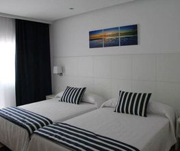 hotel-voramar-habitacion-03.jpg