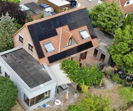 PV- Anlage und neue Dachflächenfenster