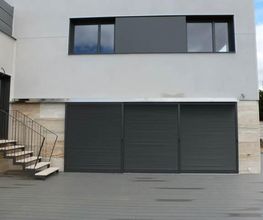 jlmontes-puerta-aparcamiento-02.jpg