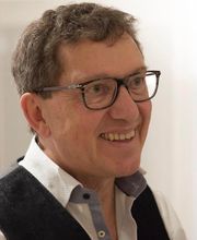 Rolf Münch, Inhaber Quantenschritte