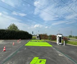 IPLANET Ricarica in sicurezza in modalità ultra fast per tutti i veicoli elettrici.