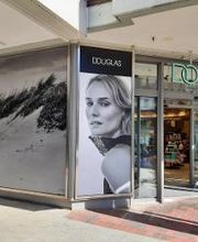 Douglas Ahrensburg Bild 1