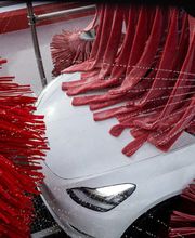 Tommy's Express® Car Wash image 2