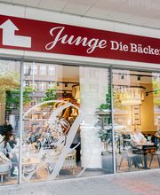 Junge Die Bäckerei. Bild 2