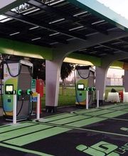 IPLANET Ricarica in sicurezza in modalità ultra fast per tutti i veicoli elettrici.