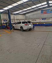 Michelin Car Service Astrollantas División del Norte imagen 2