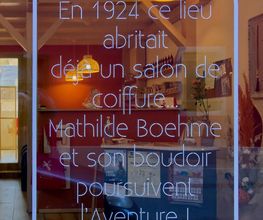 LE BOUDOIR image 3