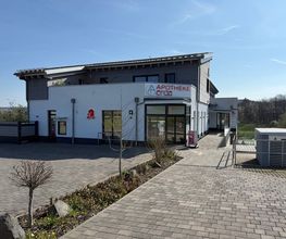 Aussenansicht der Apotheke Erda