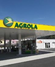 AGROLA Tankstelle in Grünen-Sumiswald. Überdacht mit TopShop. Dach mit Diskus Logo von AGROLA.