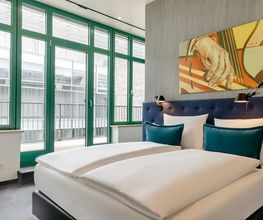 Hotel Motel One Mannheim - Room