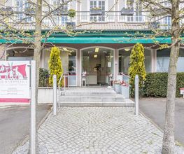 Tierarzt Dr. Jasmin Riemel Bonn