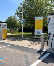 Shell Recharge Charging Station image 4