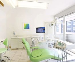Studio dentistico dr. med. Airoldi Giulio Bild 3