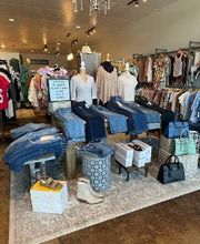 Mainstream Boutique The Woodlands image 2