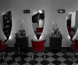 On Hair & Red Lips Bild 3