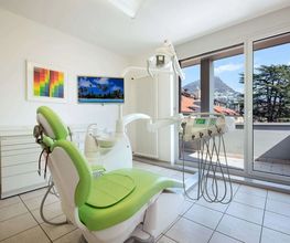 Studio dentistico dr. med. Airoldi Giulio Bild 1