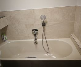Armatur u. Badewanne