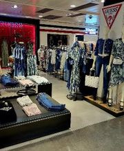 GUESS imagen 3
