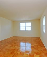 Olde Salem Village Apartments image 10