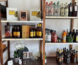 La Bodega Wein & Delikatessen