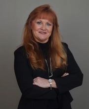Vickie Errett, United Country Loess Hills RE image 2