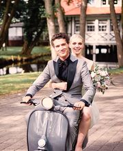 Moderner Smoking aus der Ceremonial 23-Kollektion