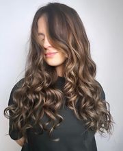 Wild Hare Salon and Gallery image 14