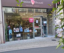 Passion Beauté Parfumerie Institut image 11