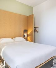 B&B HOTEL Marseille Les Ports image 12