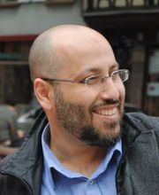 Dr. Ahmad Zahra Bild 2