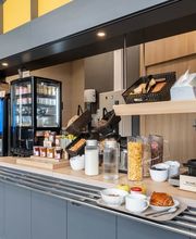 B&B HOTEL Lille Roubaix Campus Gare image 11