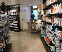 Pharmacie des Millésimes image 8