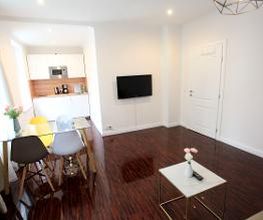 Superior Apartment mit Sauna:
Wohnzimmer mit Küche