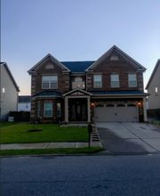 RE/MAX SUMMIT image 10